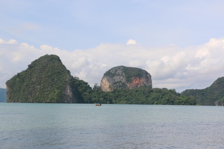 Khao Lak : baie de Phang Nga et James Bond Island en bateauKhao Lak : croisière privée Phang Nga et James Bond Island