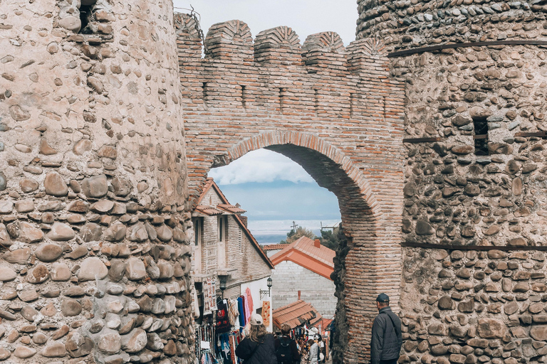 Private 4-Day Georgia Highlights: Wine, Mountains & Culture