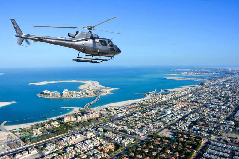 Дубай: 22-минутный полет на вертолете