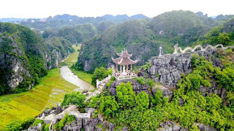 Da Hanoi: tour di 1 giorno a Bai Dinh, Trang An e grotte Mua