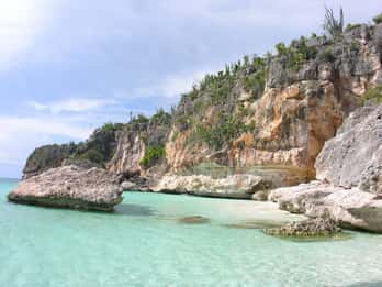 Bahía de las Aguilas: Beach Day Trip by Boat