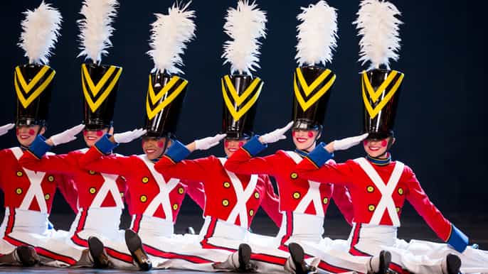 christmas spectacular en radio city y escaparatismo navideño