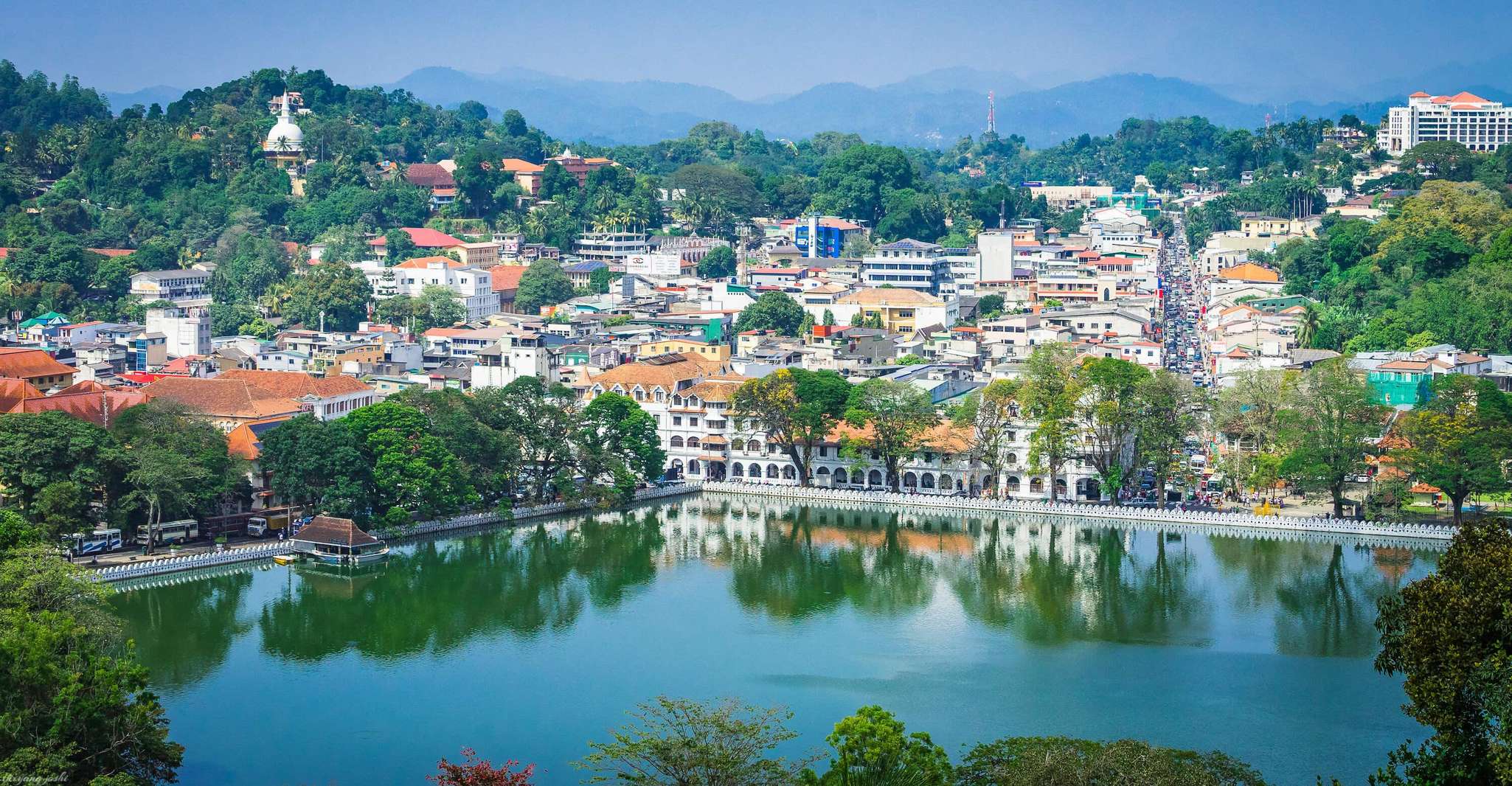 Pinnawala & Kandy Tagestour ab Negombo - Hizvo
