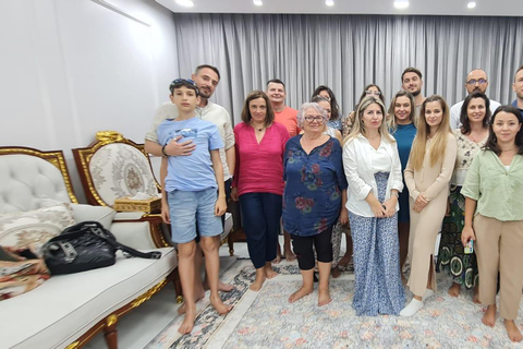 Omani Hospitality: Authentic Family Dinner Experience