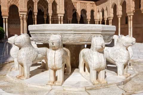 Alhambra: Nasrid Palaces & Generalife Ticket with Audioguide