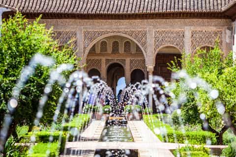Granada: Alhambra & Generalife Ticket with Audio Guide