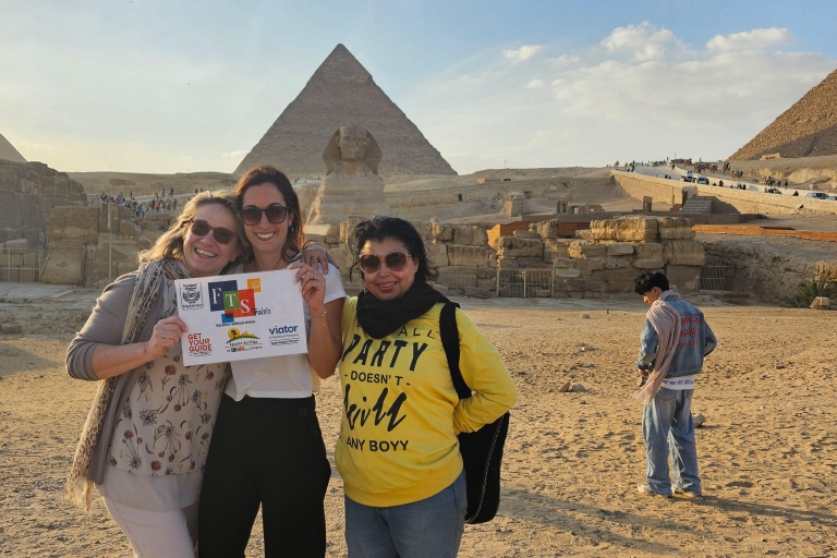 Vanuit Hurghada: bustour Gizeh-piramides & Egyptisch museumGedeelde tour (geen toegangsprijzen)