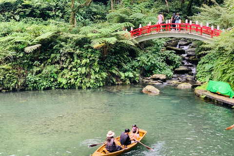 Taipei: 8 Hours Private Day Tour in Wulai with Benz Vito Wulai 8 hours day tour at 2026 Chinese New Year