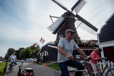 Amsterdam : Mike's Countryside Bike Tour, Windmill and Cheese (Moulin à vent et fromage)