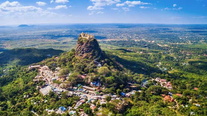 visite privée du mont popa et de salay au départ de bagan