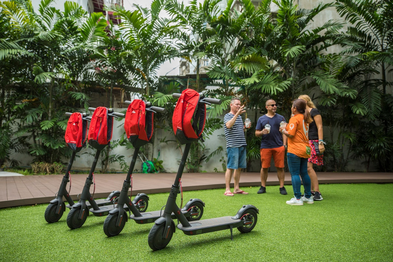 Ongezien Bangkok: tour op E-scooterTour van 3 uur