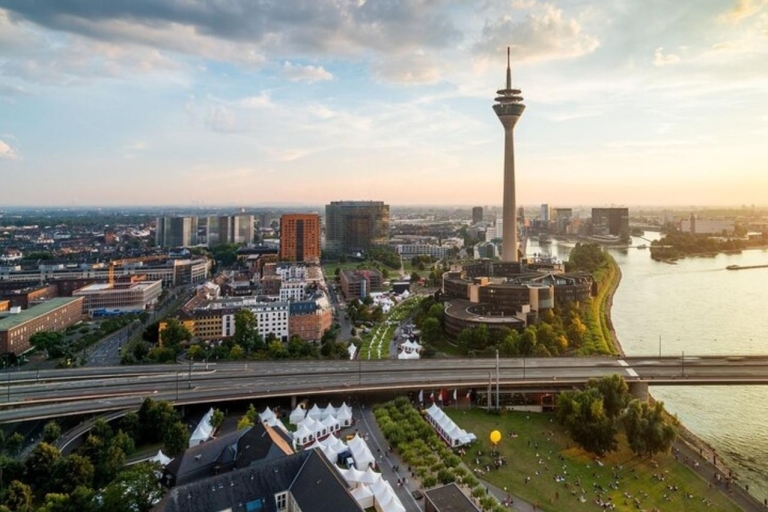 Dusseldorf : Highlights Walking tour with A Guide Dusseldorf : 2 Hours Private Walking Tour