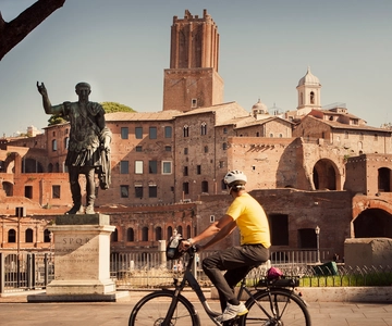 Rome: Private Half-Day Bike Tour with E-bike