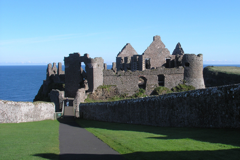 De Belfast: visite privée de luxe d'une journée complète de Game of Thrones