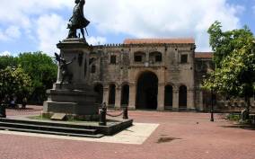 Santo Domingo: Full Day of Cultural Attractions