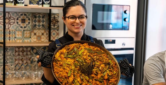 Málaga: Spanish Cooking Workshop with Paella and Sangria