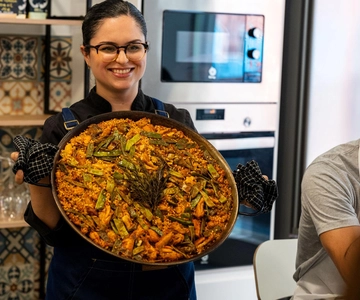 Málaga: Spanish Cooking Workshop with Paella and Sangria