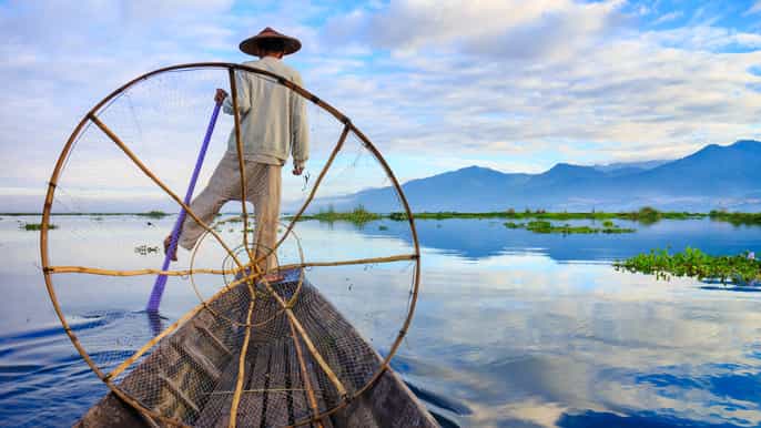 inle lake private fullday boat trip with indein