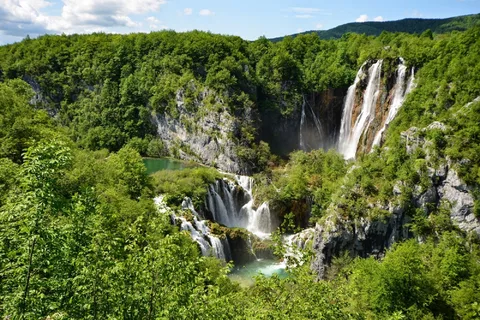 Zagreb to Split: Private Transfer with Plitvice Lakes