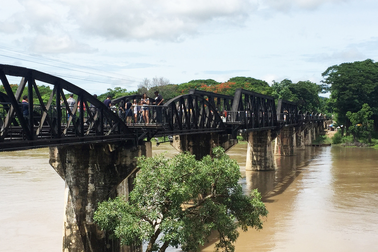 Z Bangkoku: Wodospady Erawan i wycieczka po Kanchanaburi