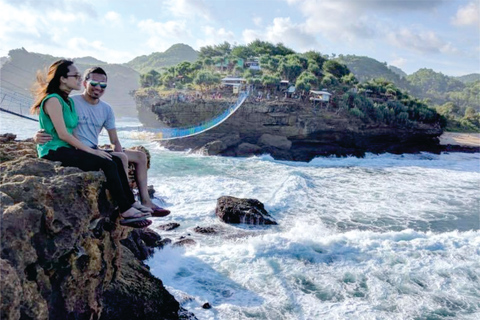 Yogyakarta: Jurang Tembelan, tallskog och Timang Beach