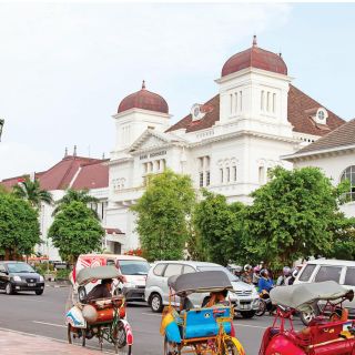 Semarang & Yogyakarta: One Way Private Transfer