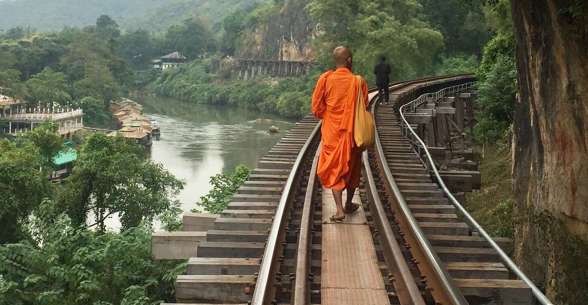 Da Bangkok, Kanchanaburi Tour con visita al mercato galleggiante - Hizvo