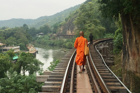 Vanuit Bangkok: Kanchanaburi-tour met bezoek drijvende markt