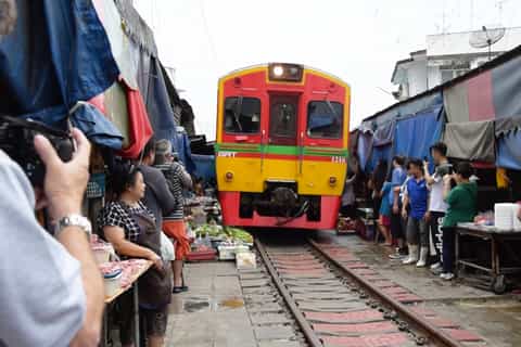 From Bangkok: Kanchanaburi Tour, Railway & Floating Markets