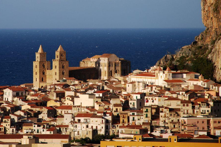 From Taormina to Palermo: stop in Cefalù