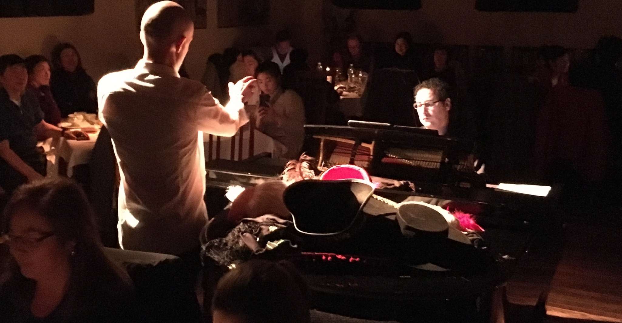 Espectáculo y cena en Madrid, Ópera y Zarzuela - Hizvo