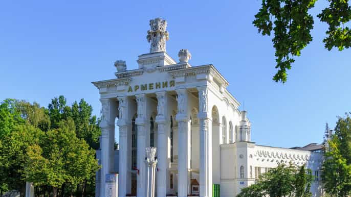 vdnkh private tour with a guide