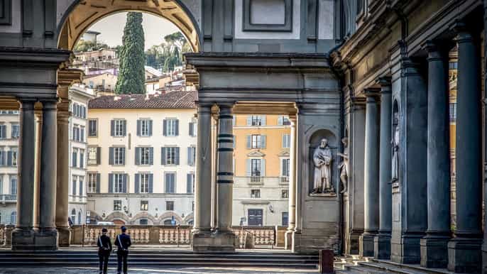 tour monolingüe sin colas de la galería uffizi