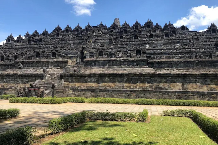 Borobudur tample, Cycling & Elo River Rafting Tour