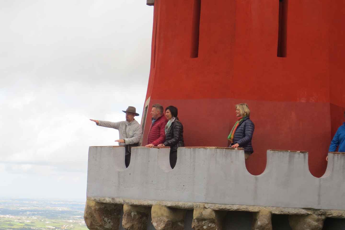 Sintra: Walking Tour with Palace, Castle, and Old Town Visit - Sintra: Walking Tour with Palace, Castle, and Old Town Visit
