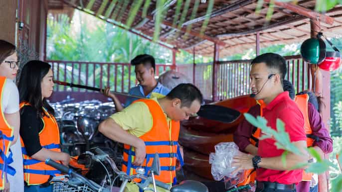 mekong delta premier tour with coconut village kayaking