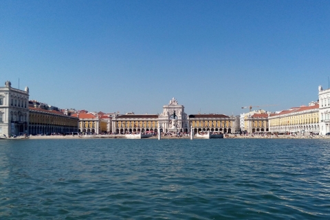 Lisboa: Crucero de lujo de 2 horas por el río Tajo y visita guiada