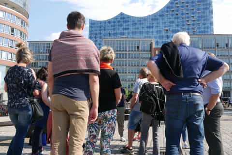 Outer Elbphilharmonie Tour: Public Tour in German