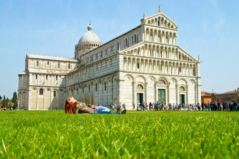 Pisa: Kathedrale Führung, Weinverkostung Schiefer TurmTour auf Spanisch mit Ticket für den Schiefen Turm