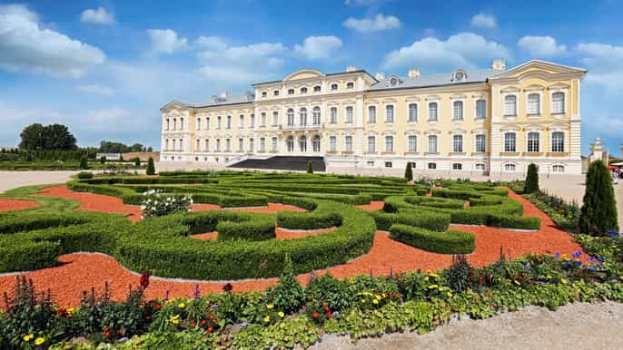 latvian palaces and medieval castles private tour
