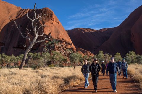 Uluru: Guided Trek of Uluru's Base in a Small Group