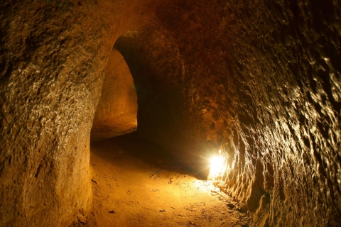 Port Hiep Phuoc: Tunele Cu Chi i Muzeum Pamiątek Wojennych