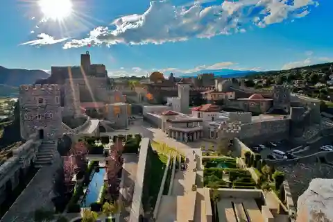 Da Tbilisi: Tour della grotta di Vardzia con guida