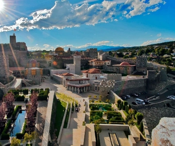 From Tbilisi: Vardzia Cave Tour with Guide
