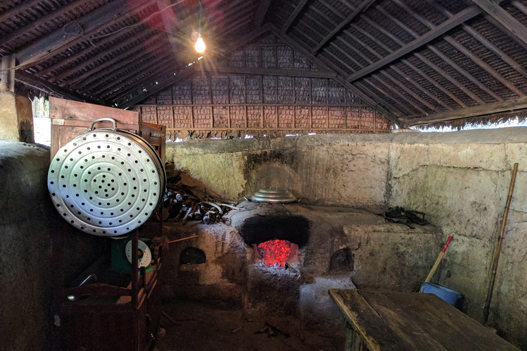 Haven van Phu Huu: Cu Chi-tunnels en War Remnants MuseumHavenservice is inbegrepen