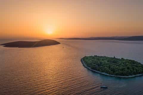 Trogir y Split: tour privado laguna Azul y 3 islas de Šolta