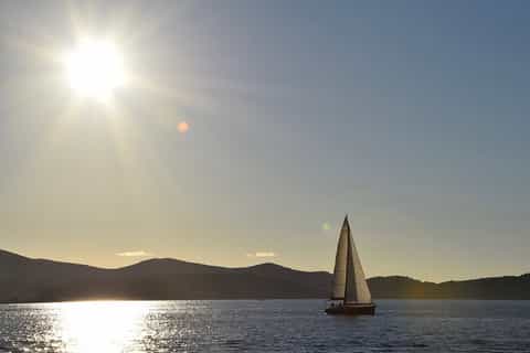Zadar: Private Sailing Boat Trip and Basic Sailing Course