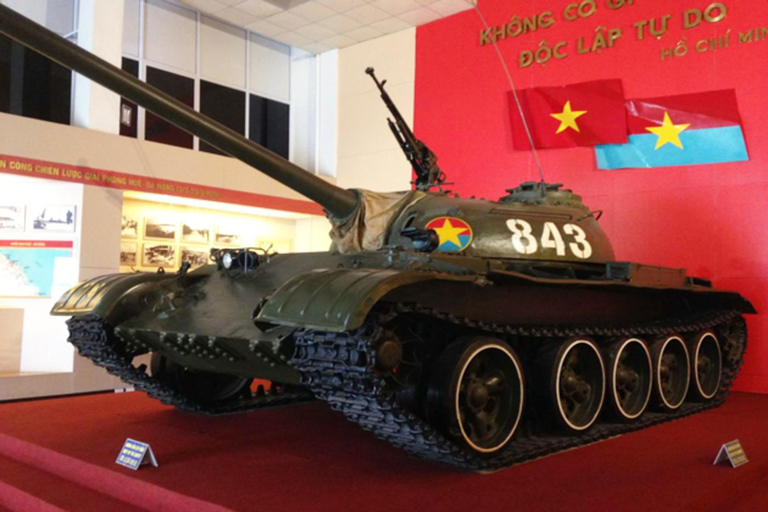 Hanoi: Military History Museum, Hoa Lo Prison & Gardens Tour Small Group: All-In-One Tour: Highlights & Train Street