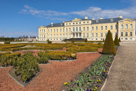From Riga: Bauska Castle & Rundāle Palace Half Day Trip