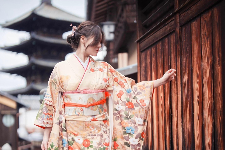 Kyoto : Location de kimono et visite guidée avec un guide local